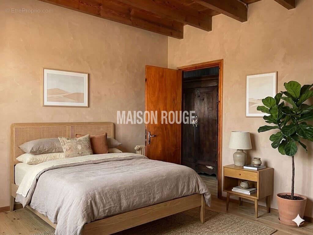 Maison à COLLINEE