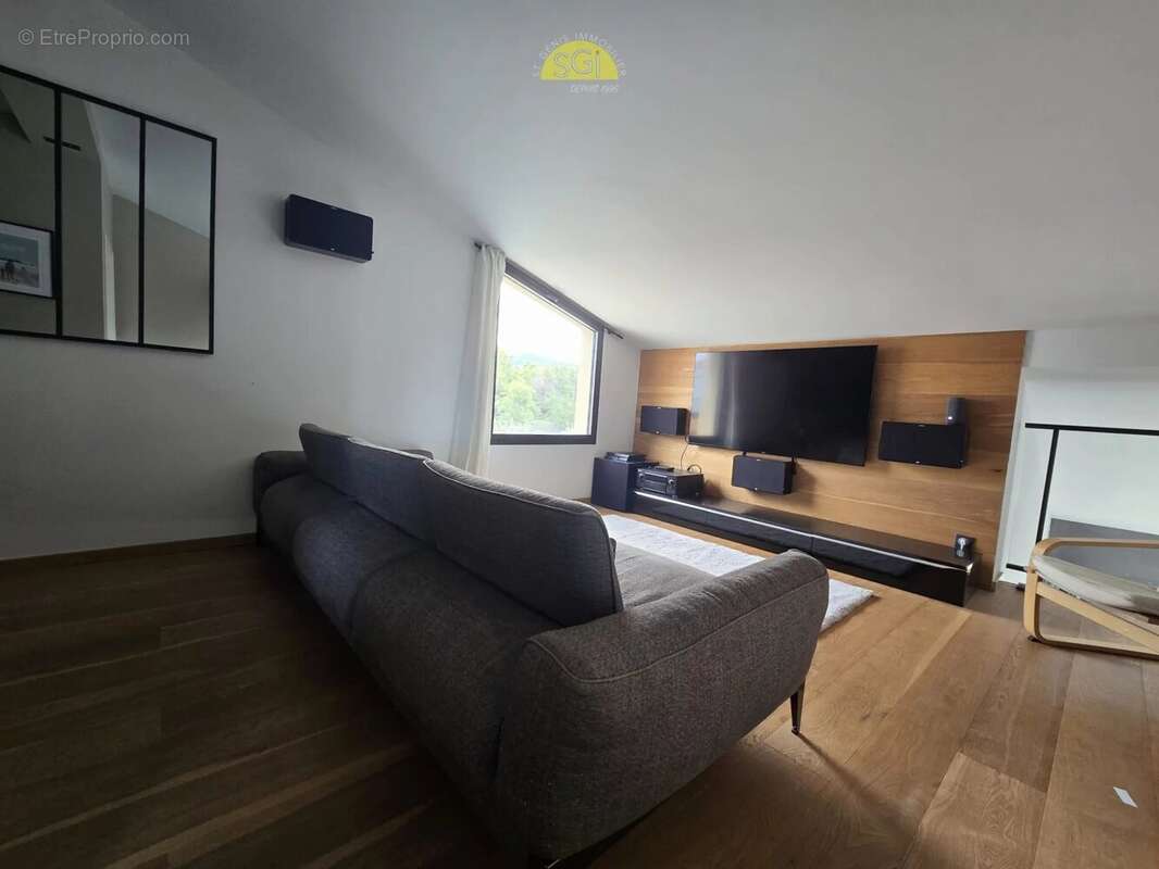 Maison à SAINT-GENIS-DES-FONTAINES