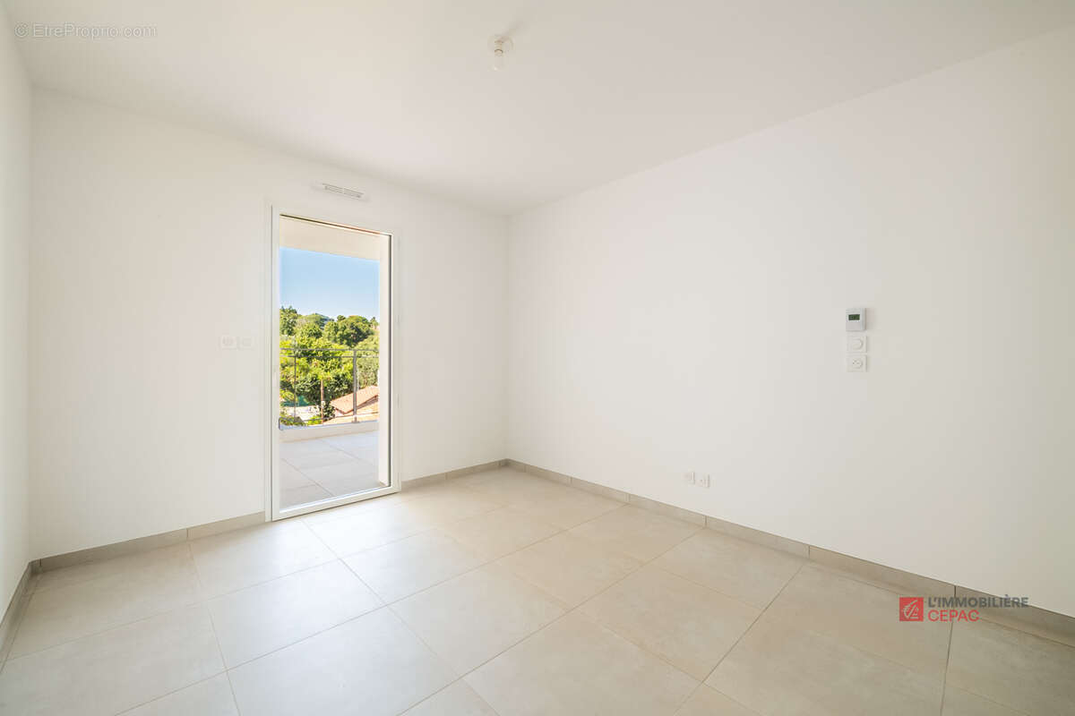 Appartement à MARSEILLE-8E