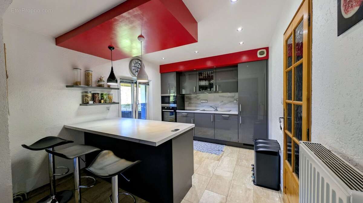 Maison à LA CLUSE-ET-MIJOUX