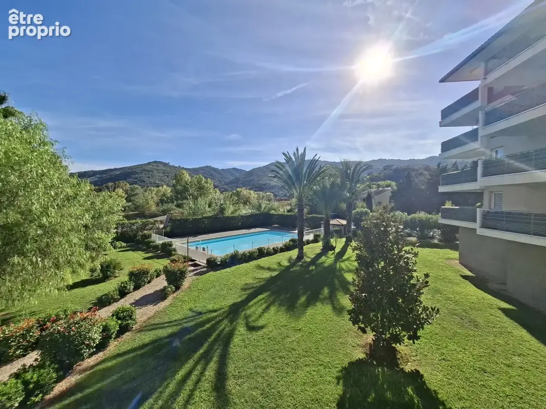 Photo Appartement à Pegomas au prix de 235 000€