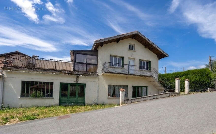 Maison à VIOLAY