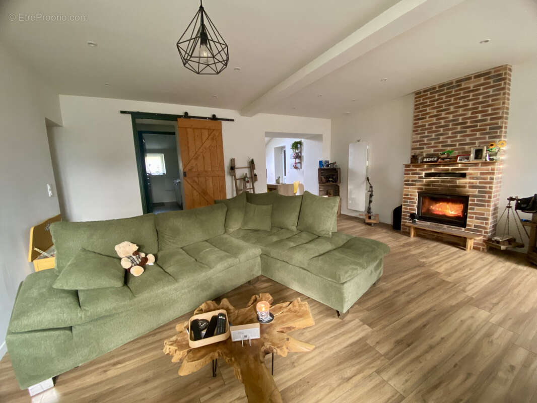 Maison à LE SEL-DE-BRETAGNE