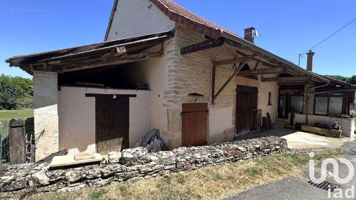 Photo 2 - Maison à OZENAY