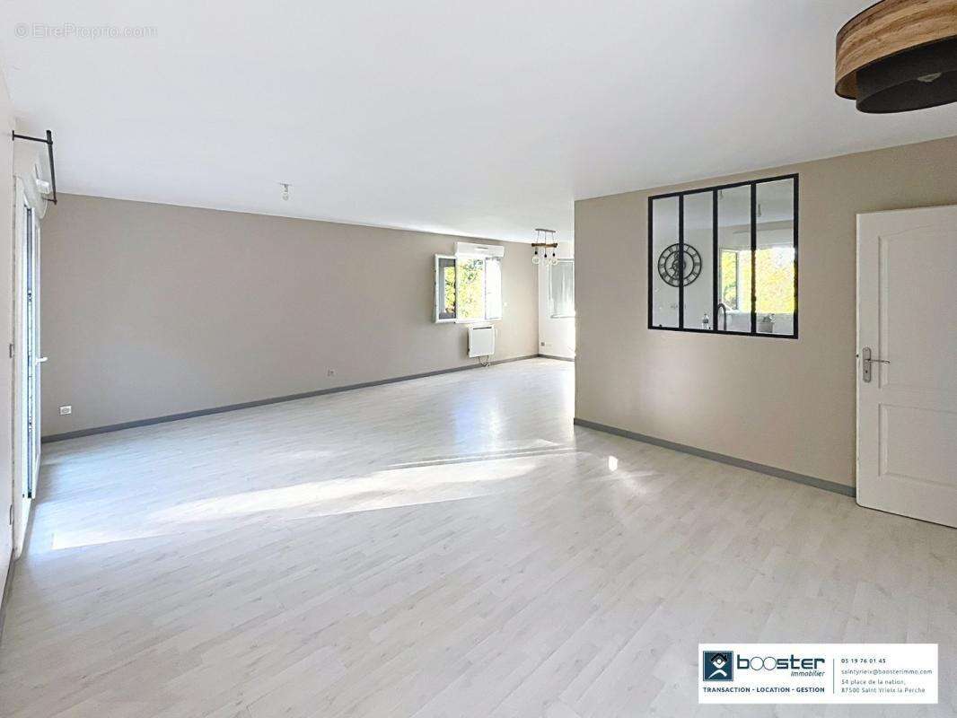 Maison à BONNAC-LA-COTE