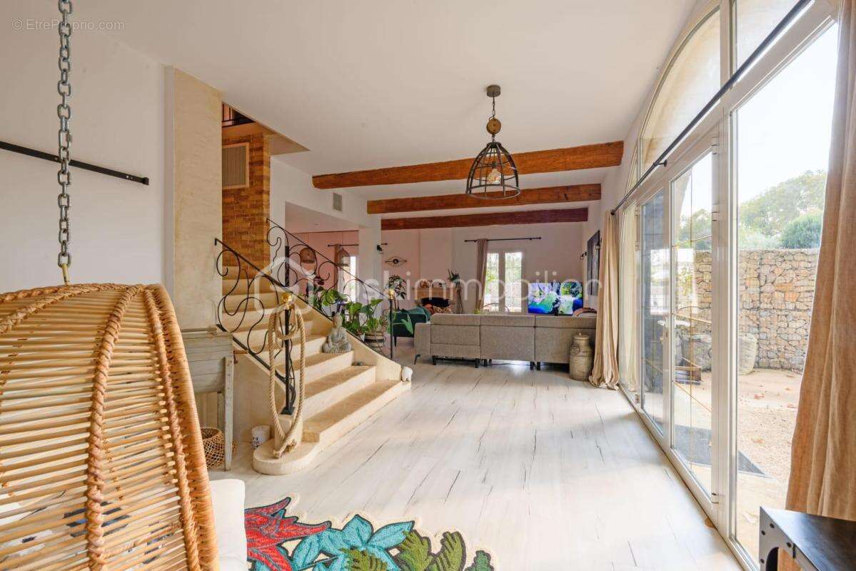 Maison à VENEJAN