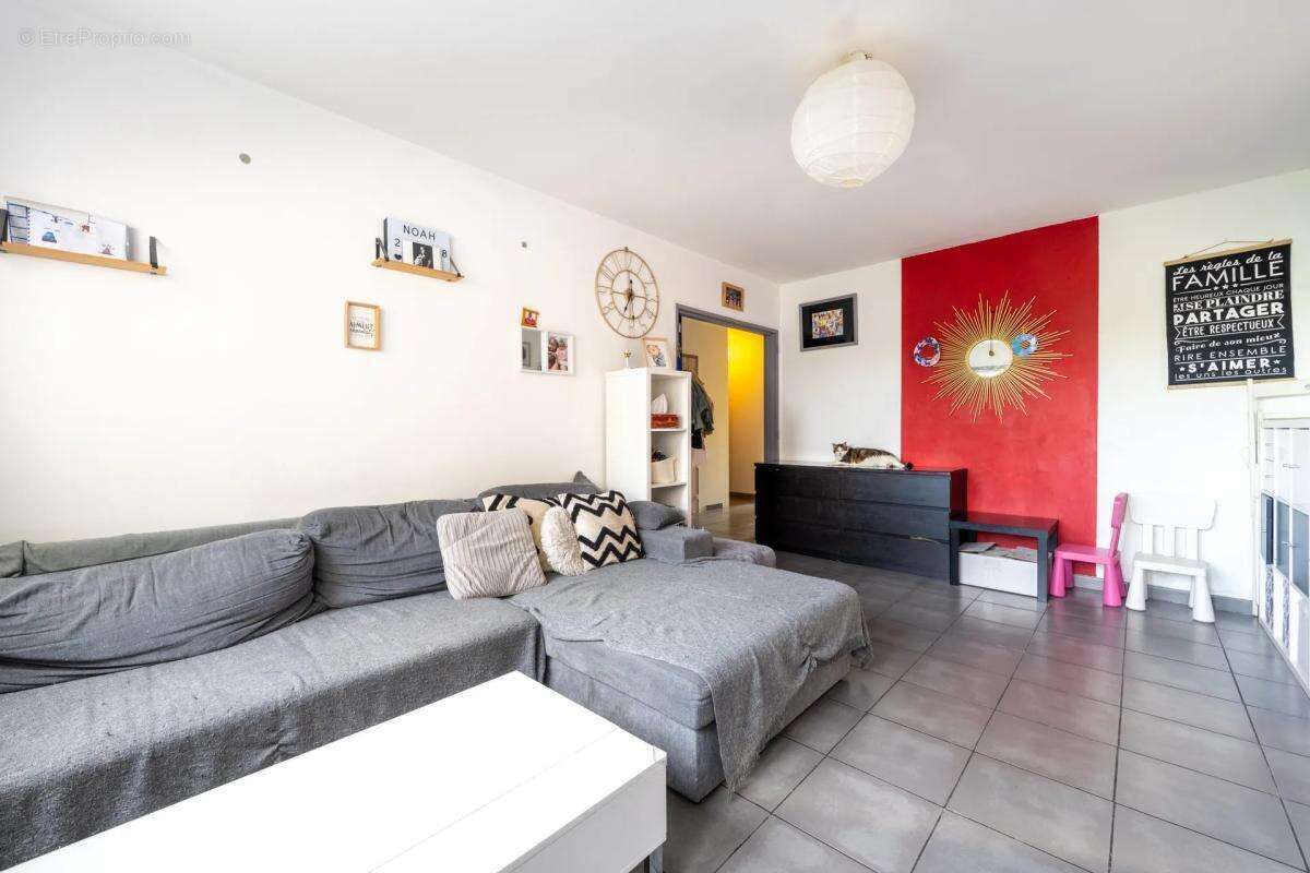 Appartement à SAINT-GRATIEN