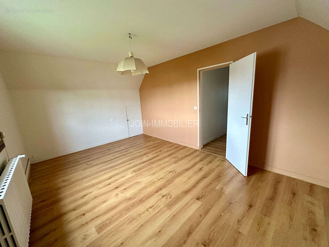 Maison à BRACQUEMONT