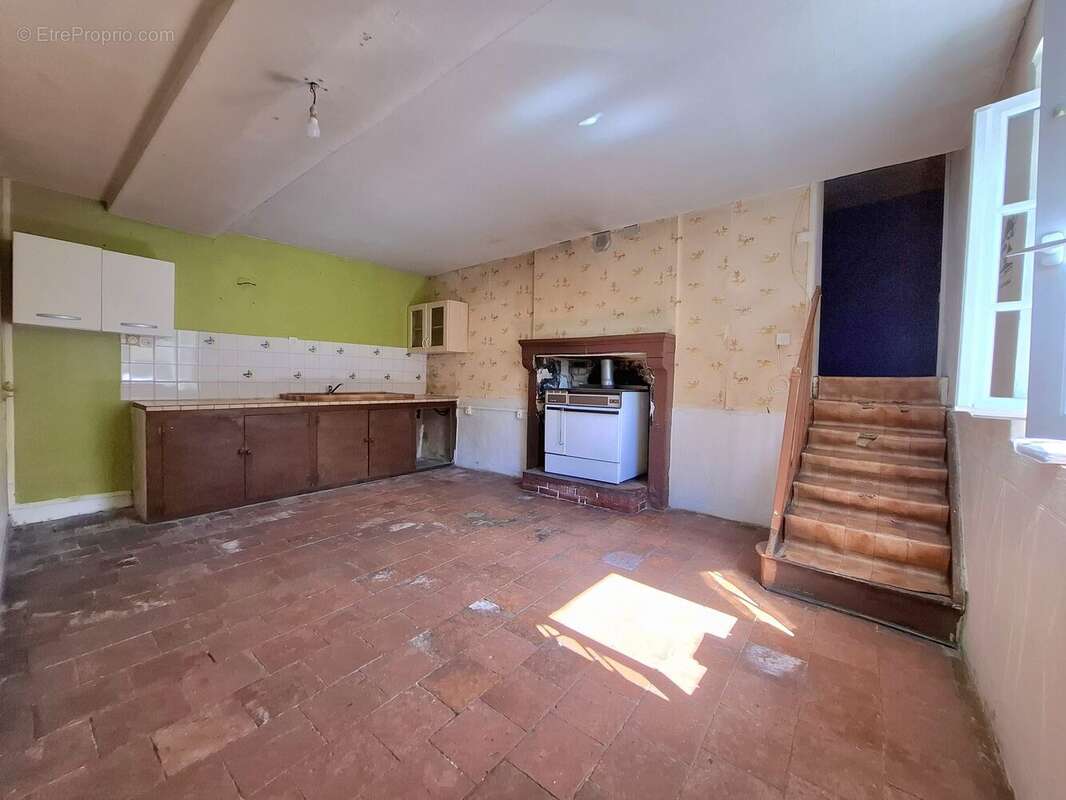 Maison à FRESNAY-SUR-SARTHE