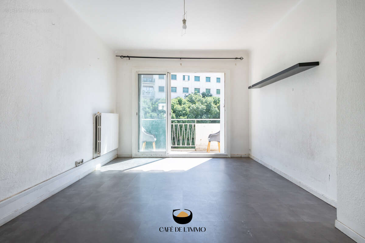 Appartement à MARSEILLE-8E