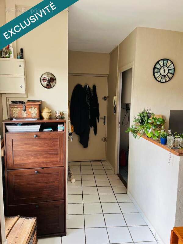Photo 7 - Appartement à VILLENEUVE-LES-AVIGNON