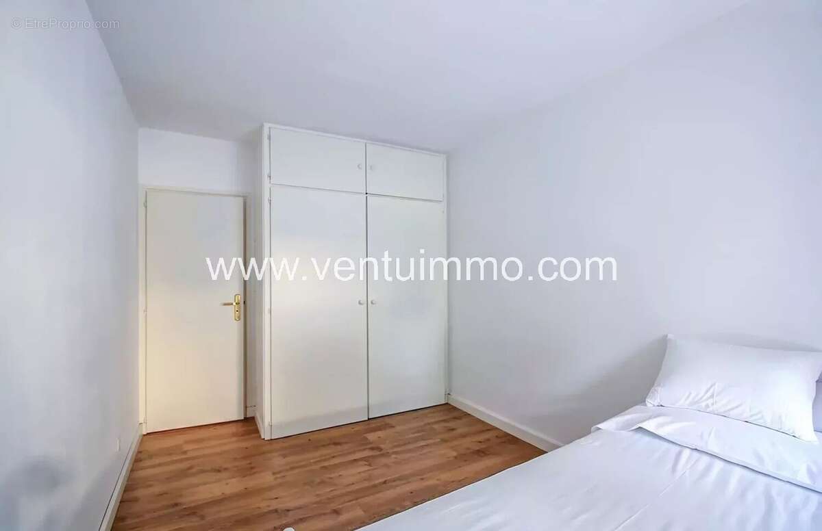 Le cannet, 3p. vue panoramique collines, exclusivite chez ventu immo : - photo 6