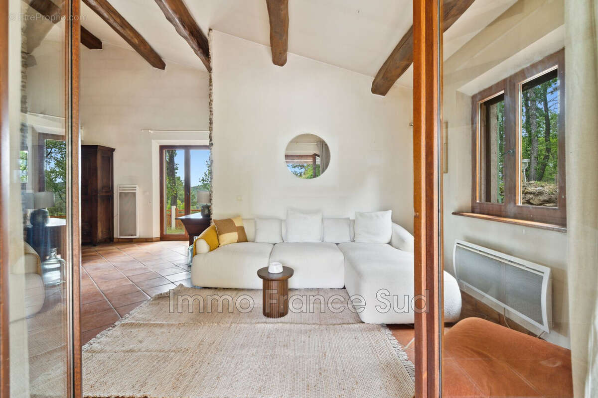 Maison à LA GARDE-FREINET