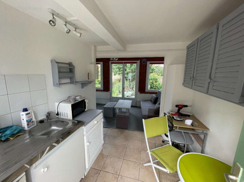 Maison à BRESLES