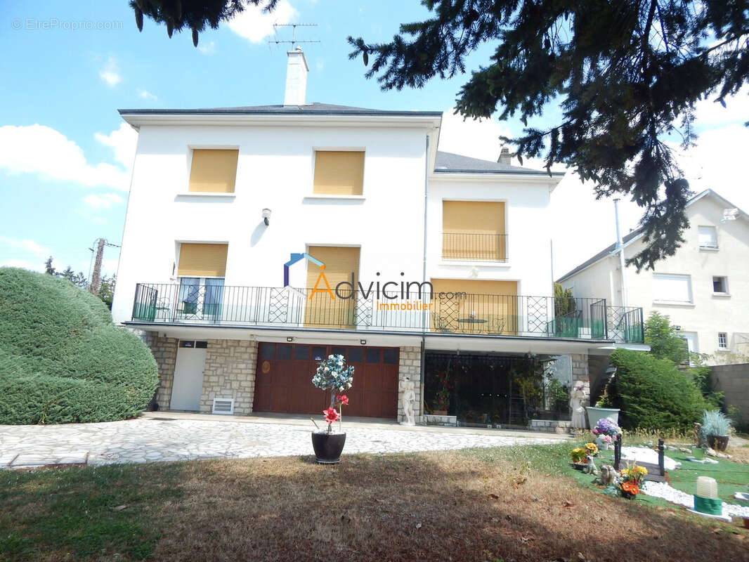Maison 298 m² à Amilly  - photo 2