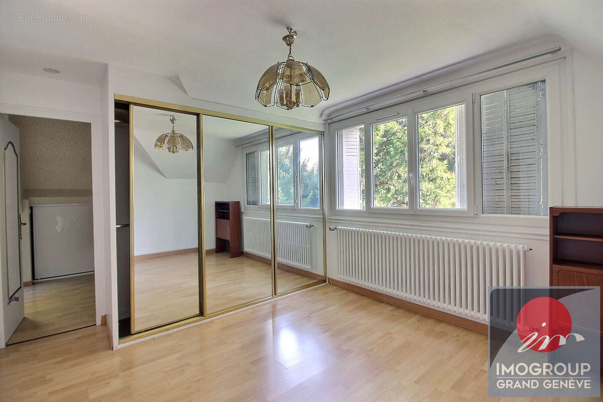 Maison à DIVONNE-LES-BAINS