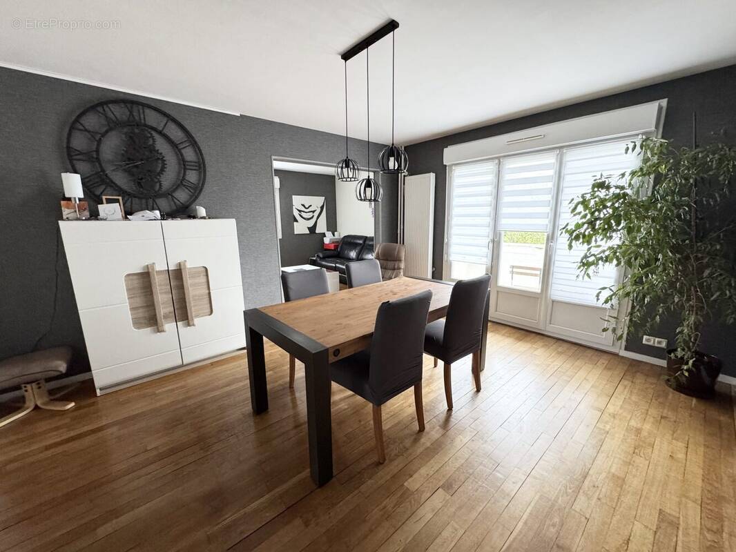 Appartement à SAINT-ANDRE-LES-VERGERS