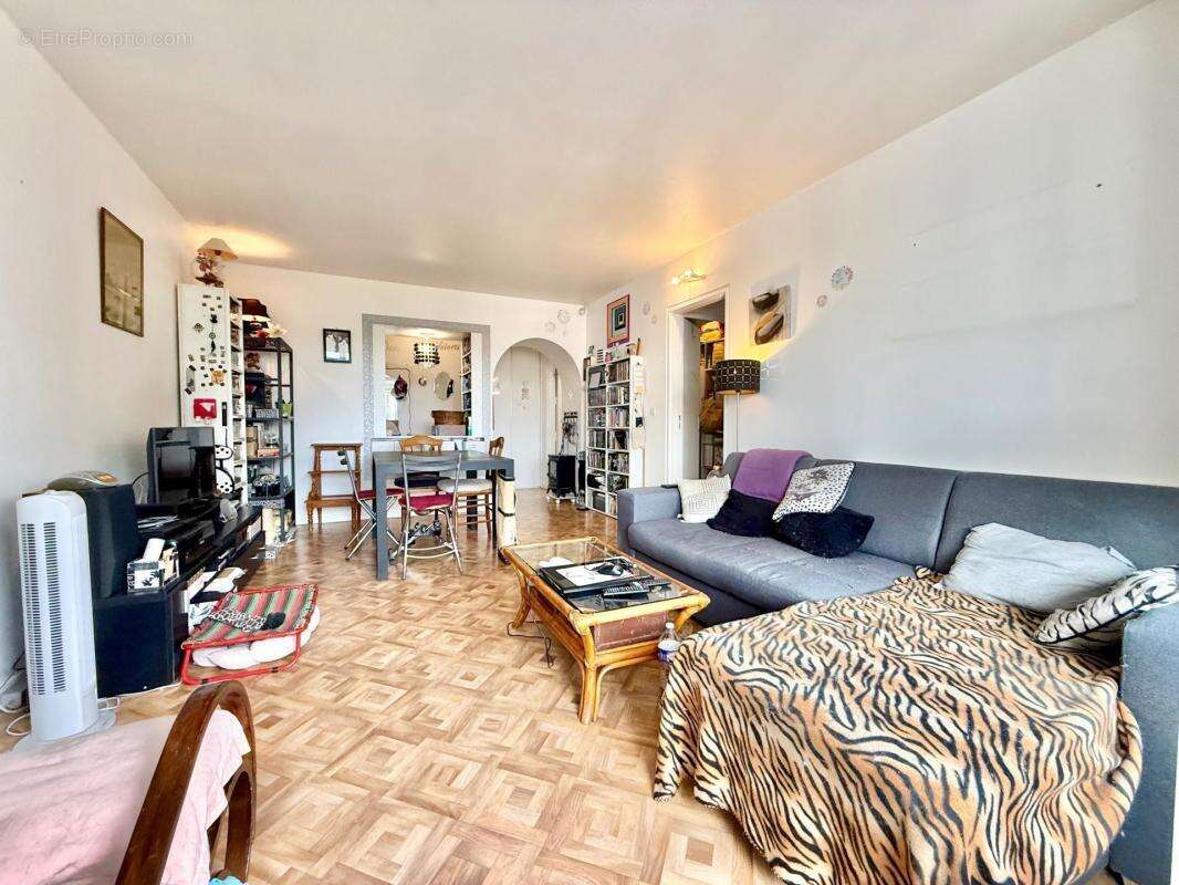 Appartement à SAVIGNY-LE-TEMPLE