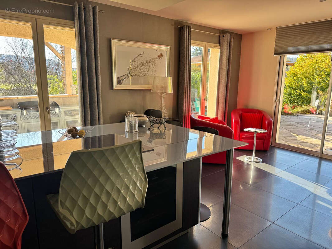 Maison à SAINT-ETIENNE-LES-REMIREMONT