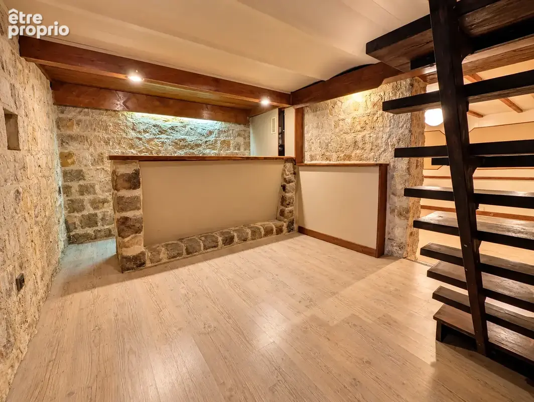 Une maison de charme de 198m2 au coeur de la nature - photo 13