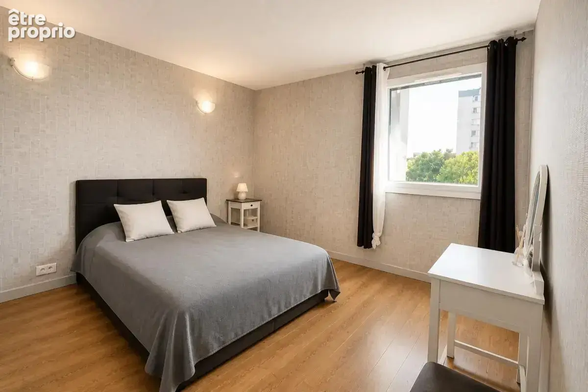 Appartement de 5 pièces de 98 m² à Boissy-Saint-Léger - photo 7