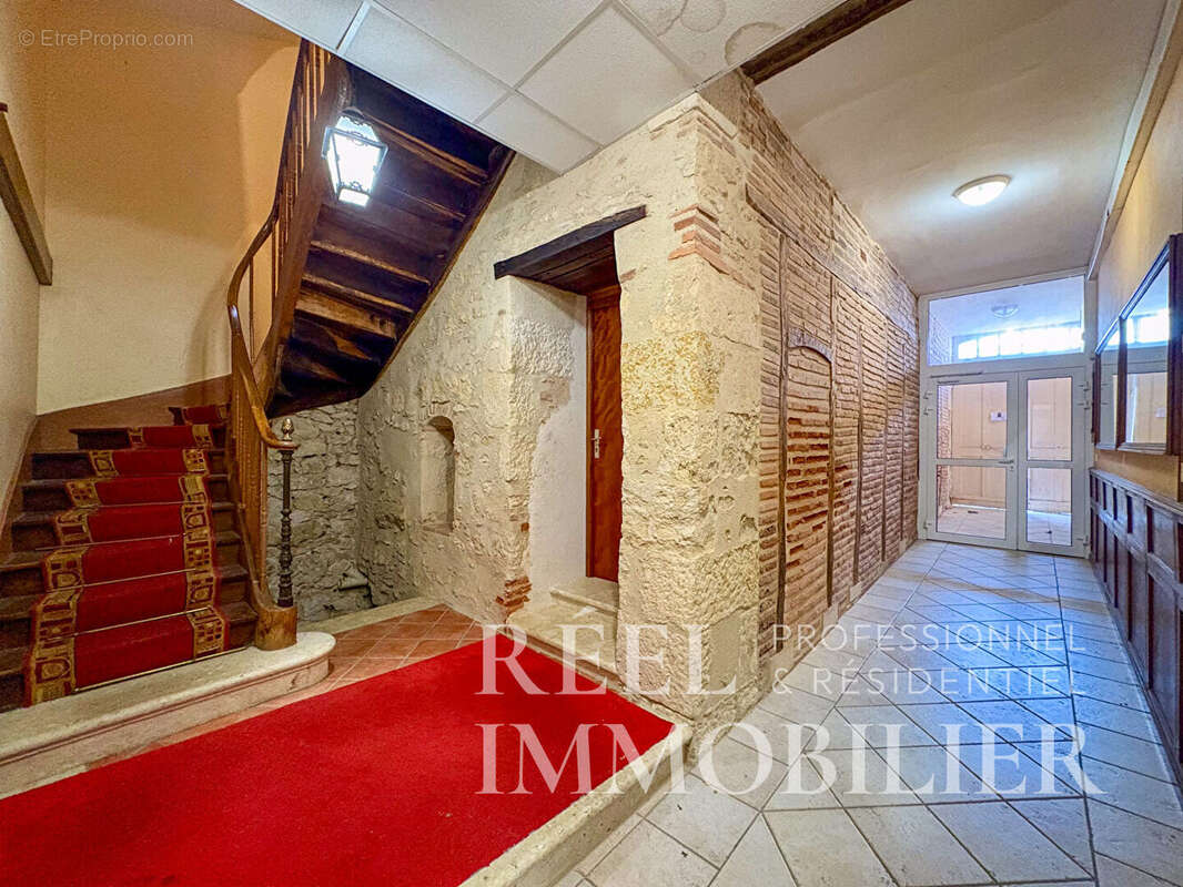 Immeuble de rapport - Centre historique d'Auch - 7 lots - photo 2