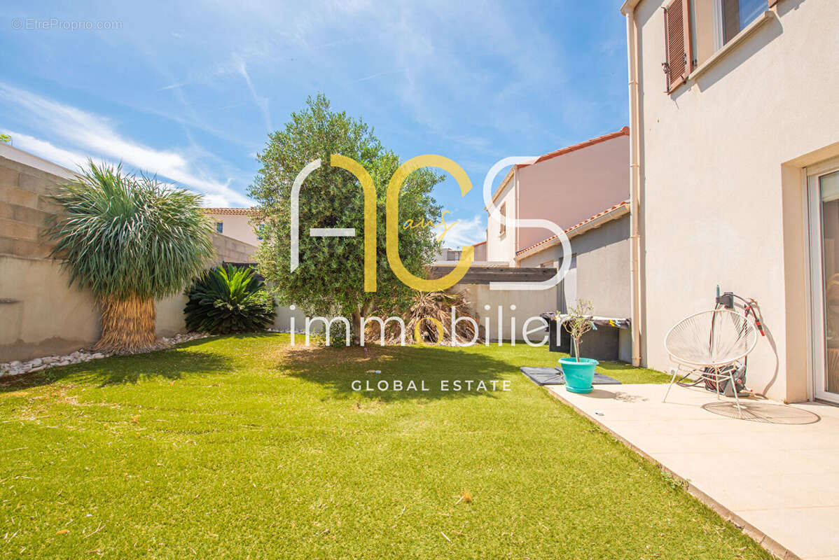 Maison à CHATEAUNEUF-LES-MARTIGUES