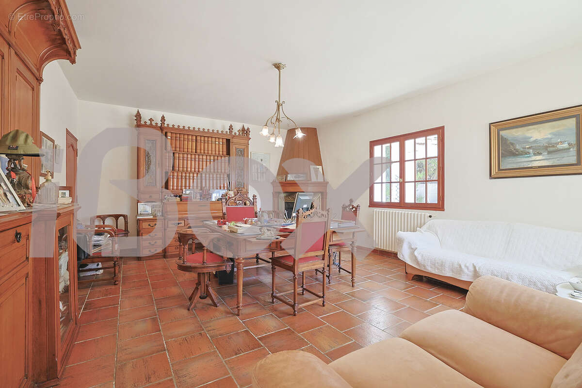 Maison à LA VALETTE-DU-VAR