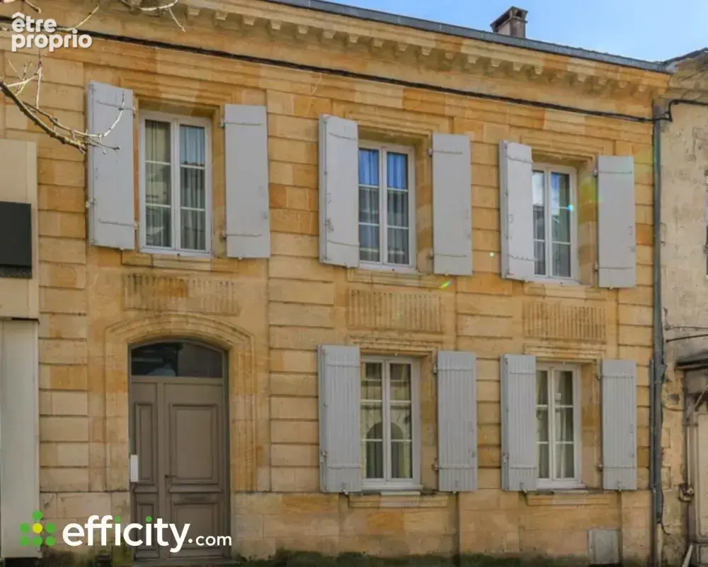 Maison à COUTRAS