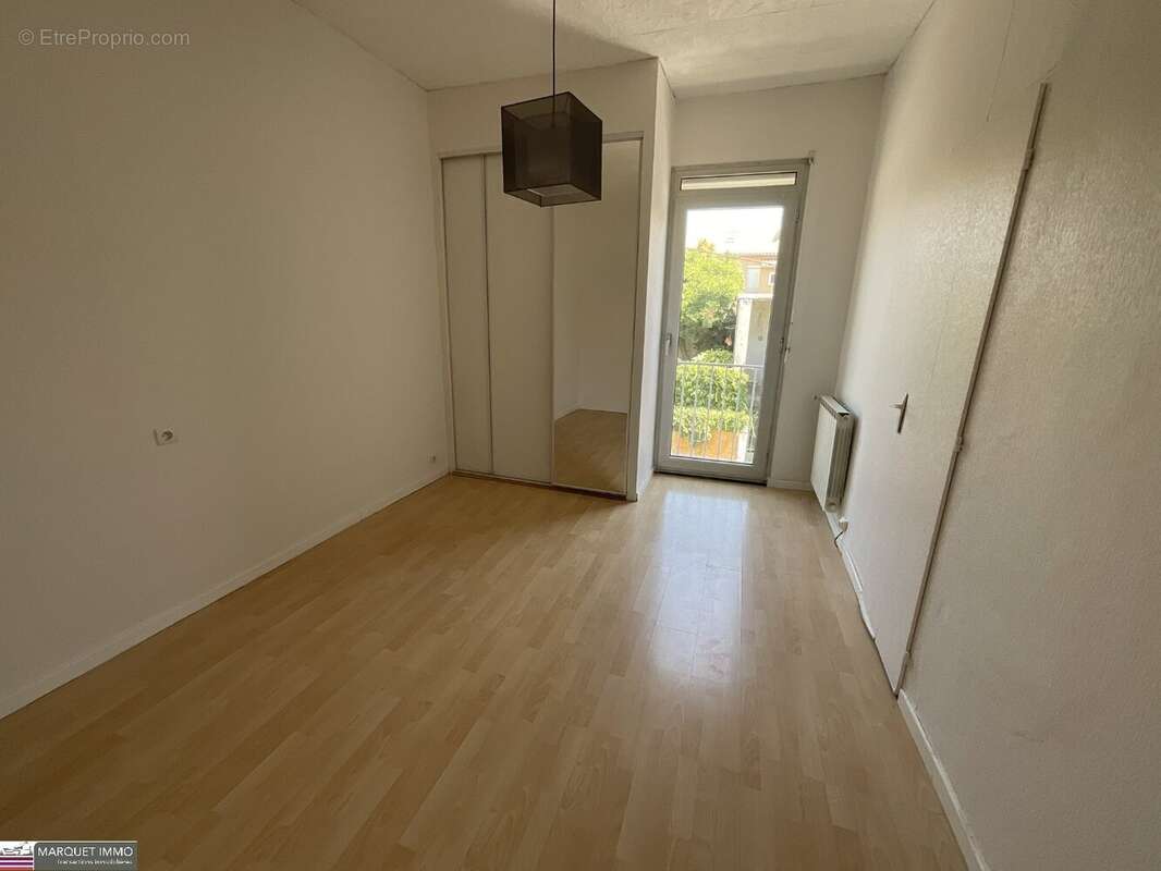 Agréable maison de ville T4 offrant 83 m² avec terrasse de 13 m², au calme sur Béziers Font-Neuve. - photo 5