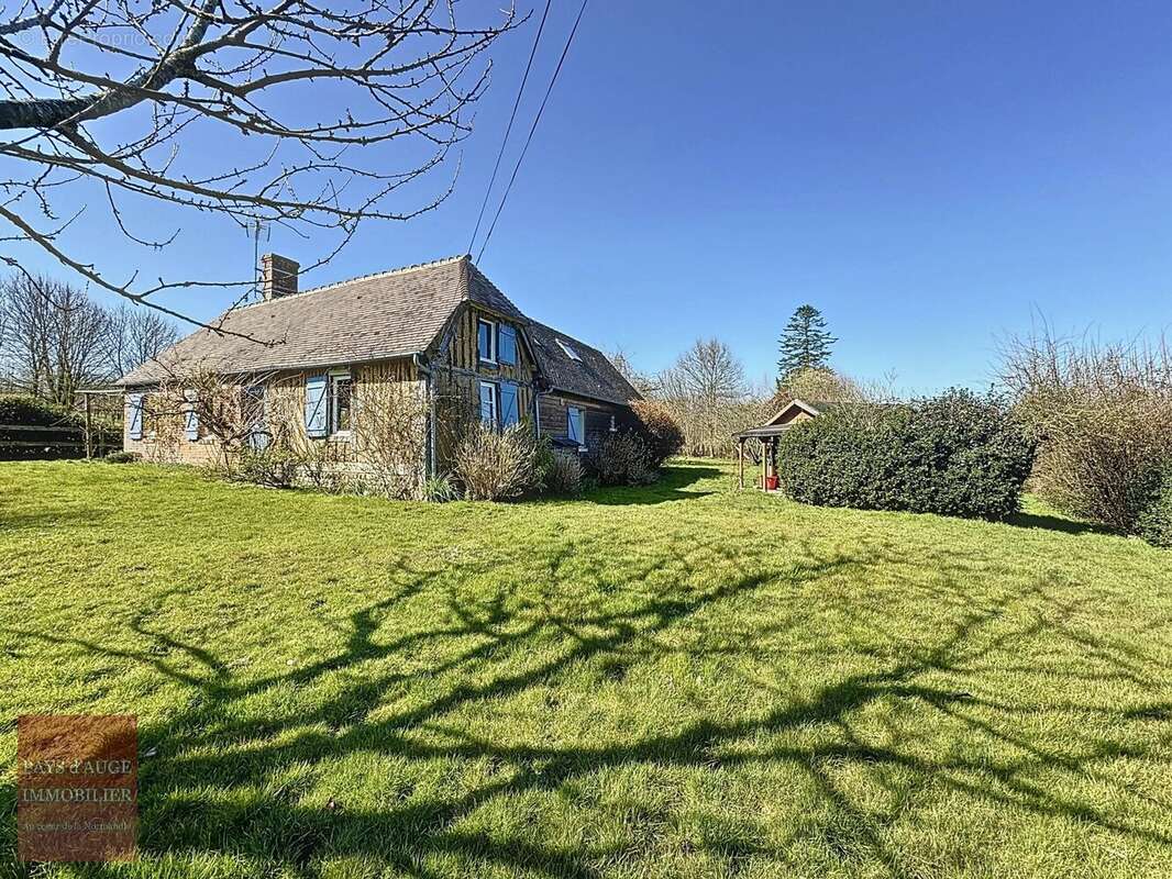 Maison à SAINT-GEORGES-EN-AUGE