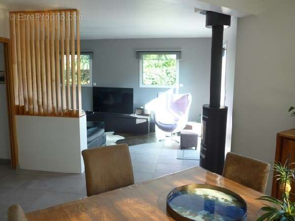 Maison à LA CHAPELLE-CHAUSSEE