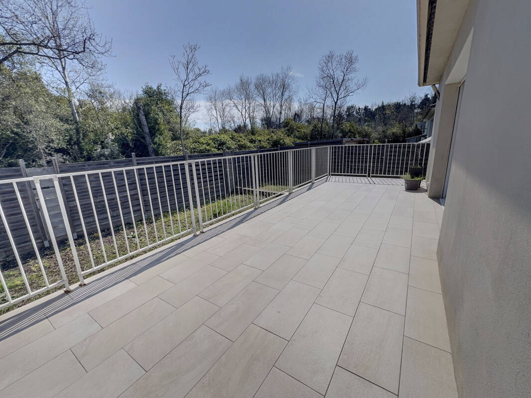 Maison à SANTA-MARIA-POGGIO