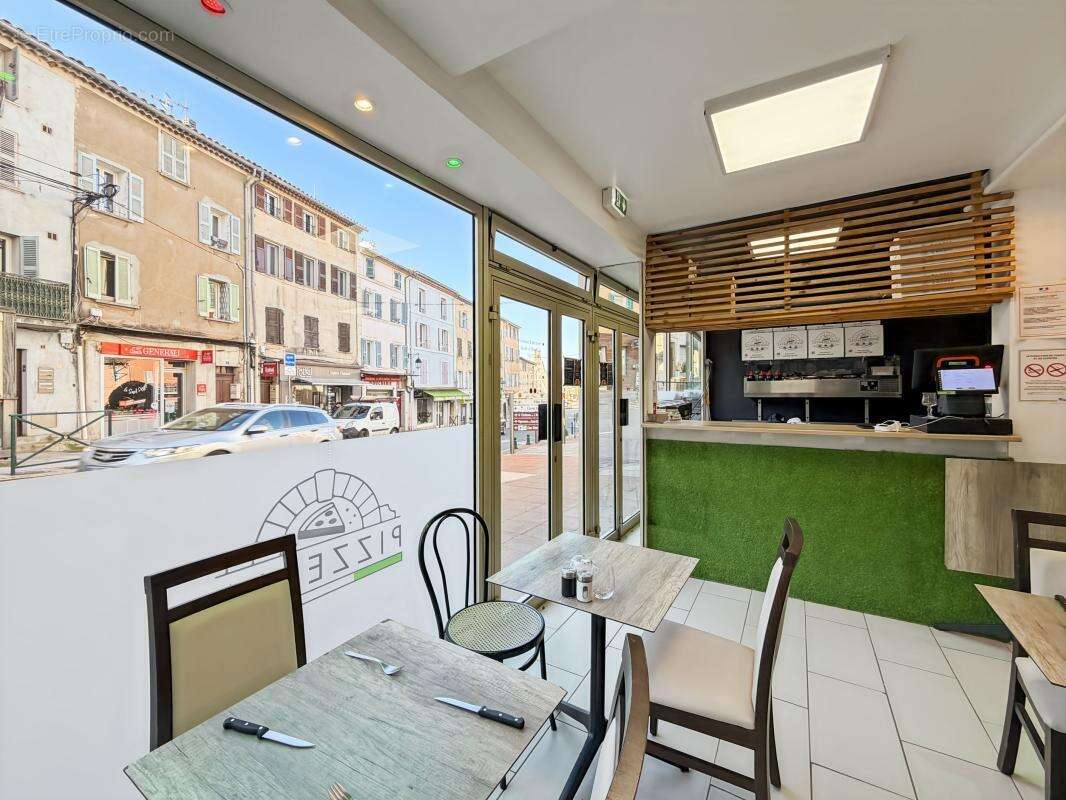 Commerce à PIERREFEU-DU-VAR