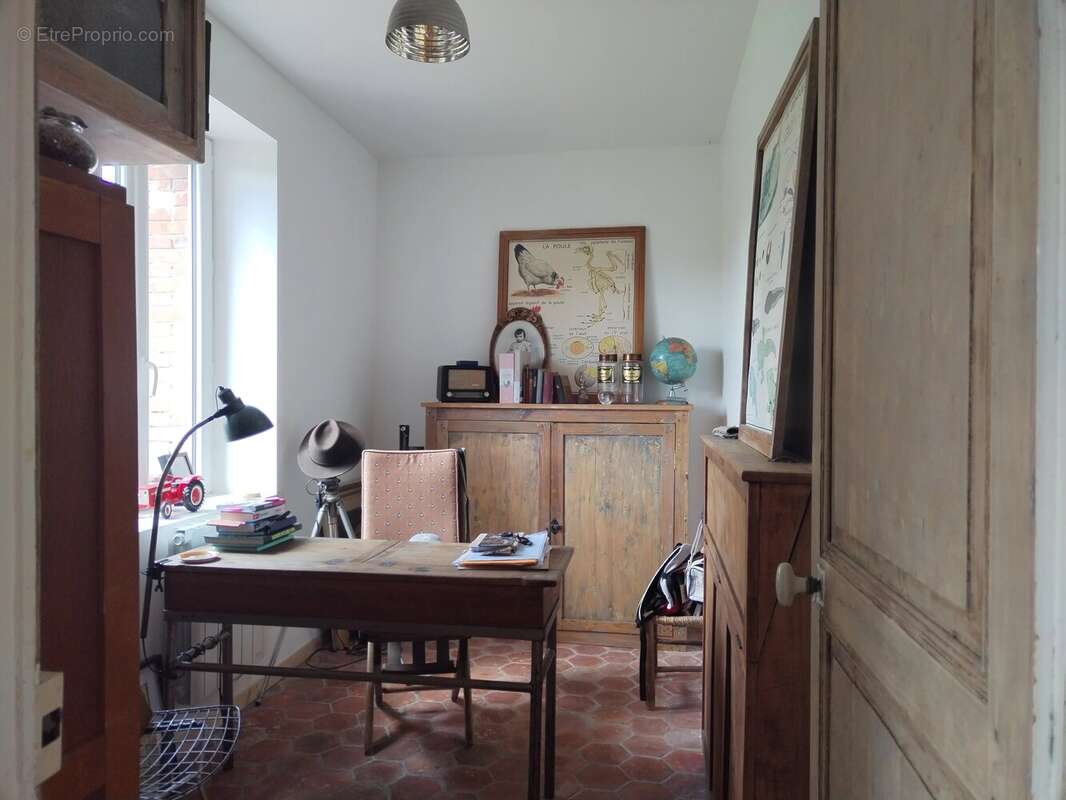 Maison à EGREVILLE