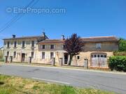Maison à AUBIE-ET-ESPESSAS