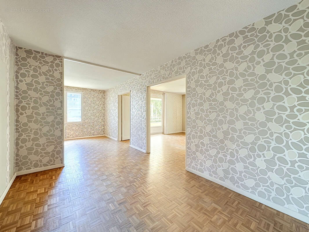 Un appartement familial aux volumes généreux, à réinventer selon vos envies - photo 3