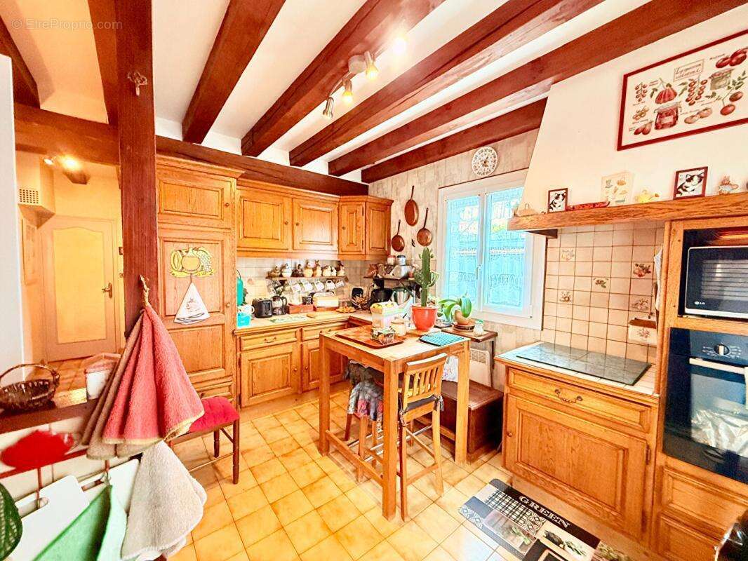 Maison de caractère 250 m² , 10 pièces sur Terrain 1000 m² à Joigny - photo 8