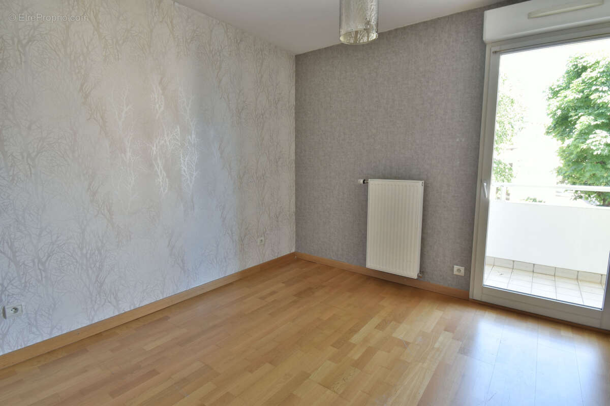 Appartement T4 de 89 m2 avec garage et cave LA ROCHE SUR FORON 74800 - photo 6