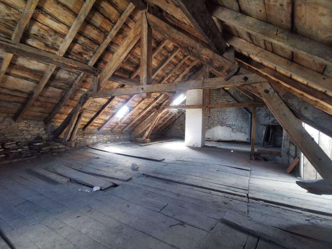 Maison à SEVERAC-LE-CHATEAU