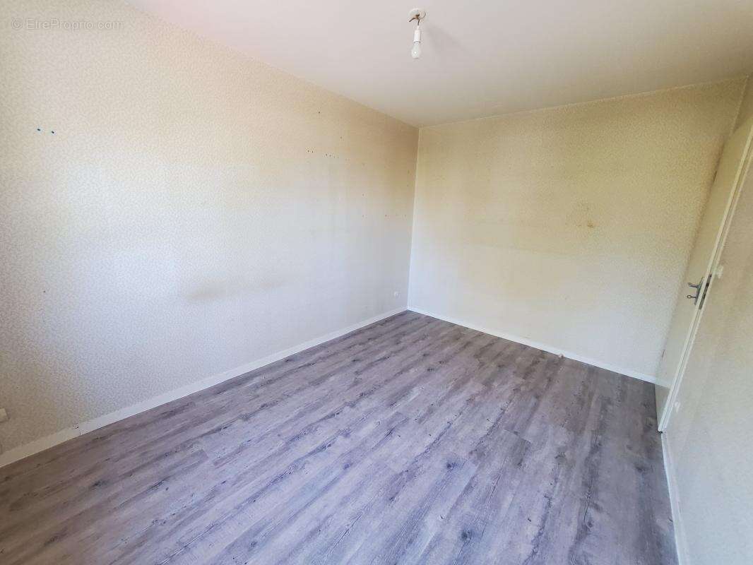 Bel appartement de type 3 de 65.80m² proximité  Polyclinique - photo 10