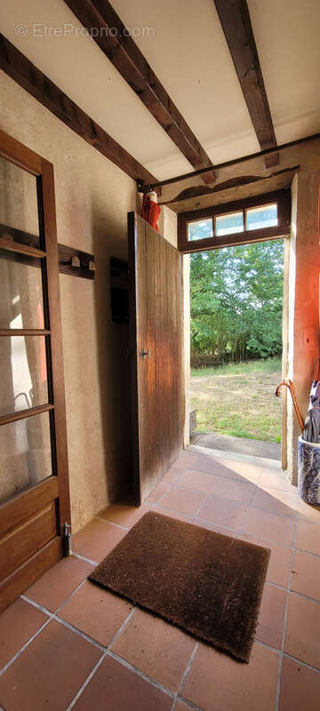 Secteur Samadet, maison de maître 6 chambres, avec sa dépendance sur plus de 2 hectares avec un puits - photo 9