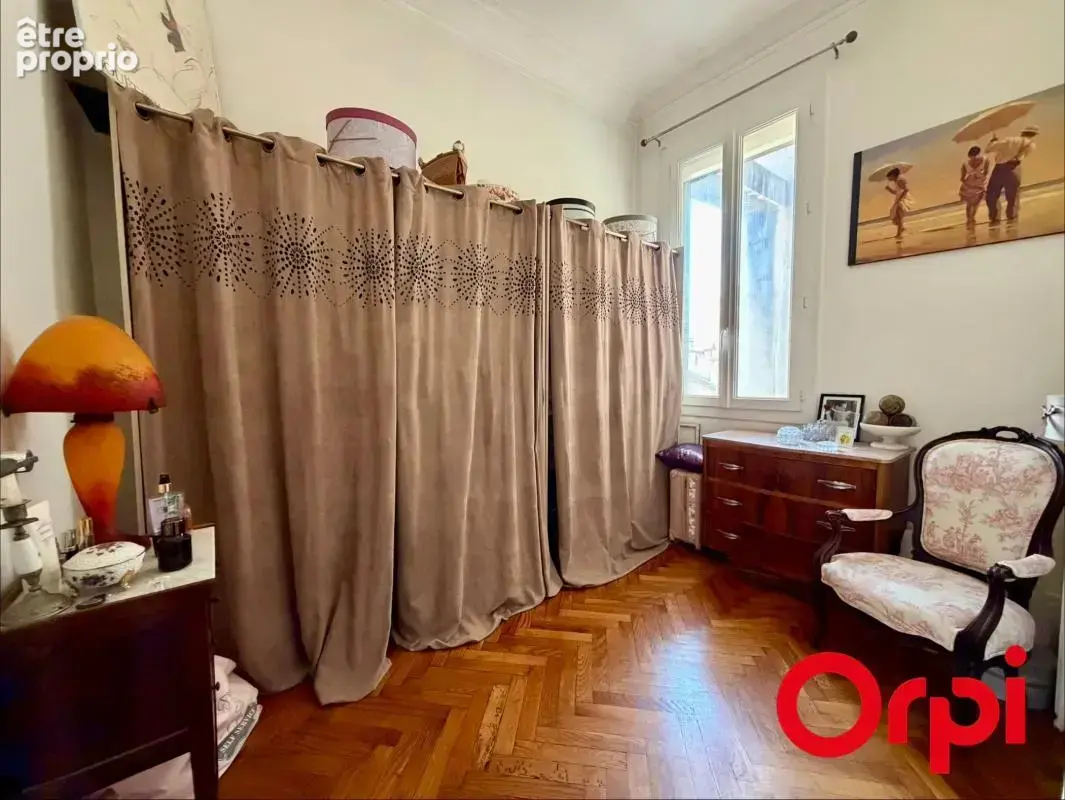 Appartement T4/5 lumineux de 122m² avec balcon et stationnement 13001 - photo 11