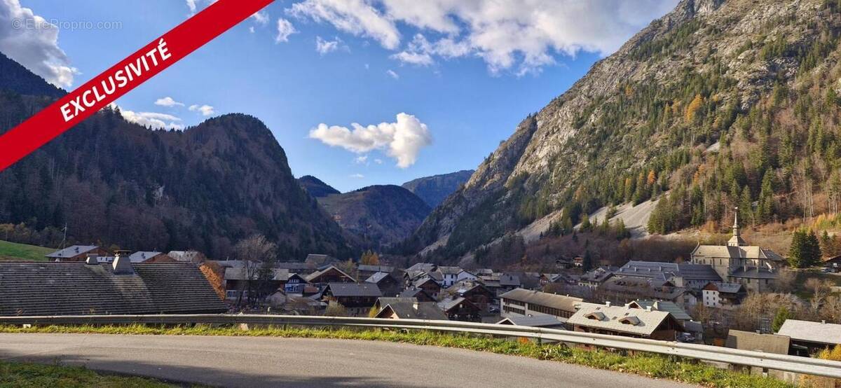 Terrain à ABONDANCE