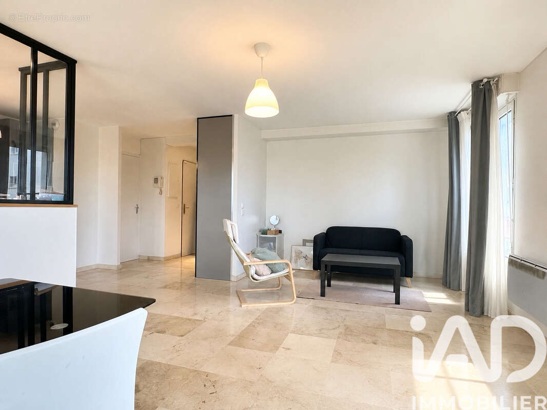 Photo 4 - Appartement à VILLEMOMBLE