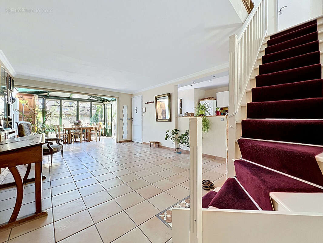 Maison à NANTERRE