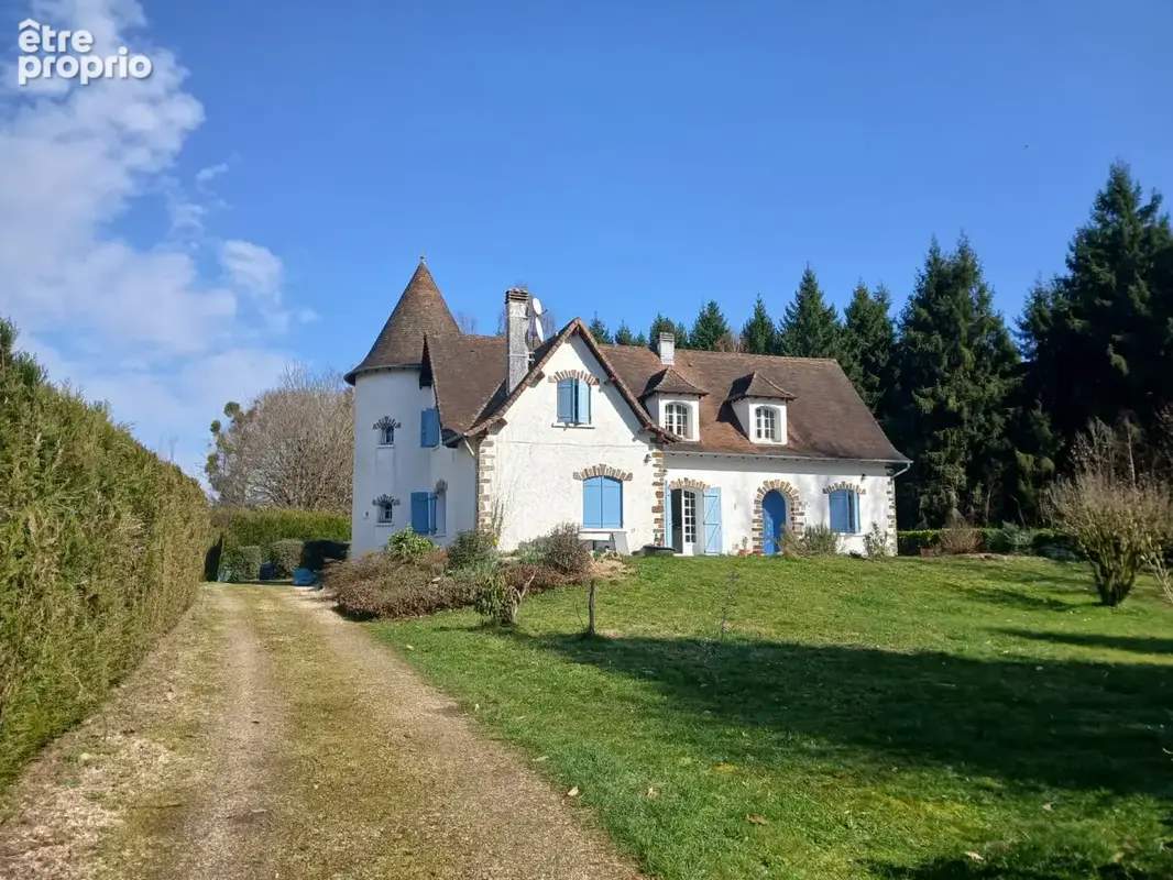Driveway - Maison à LA COQUILLE