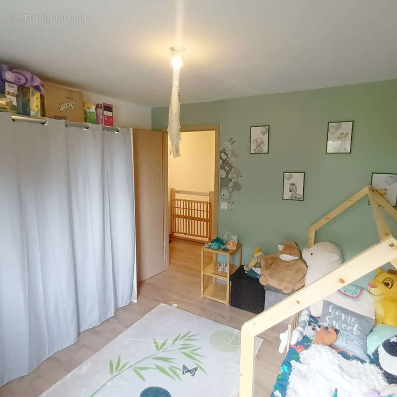 Appartement à SAINTE-CONSORCE