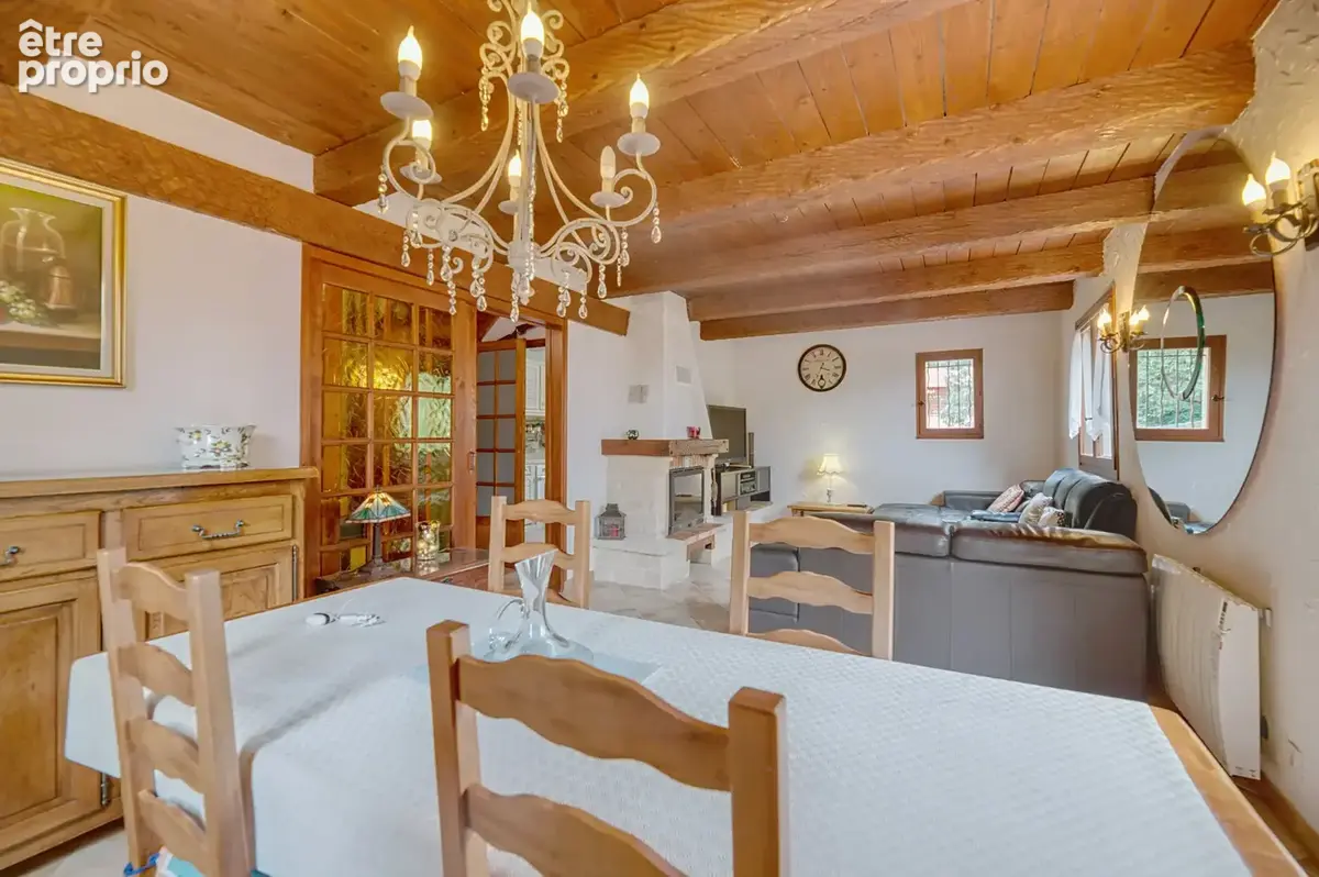 Saint-Martin-Vésubie — Chalet avec appartement indépendant et terrain de 1 054 m2 - photo 4