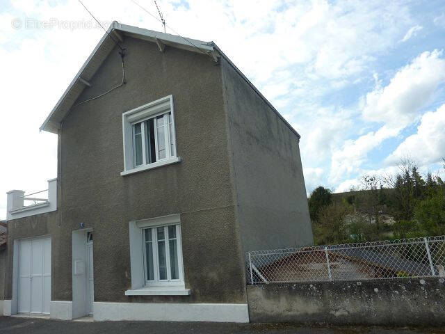 Maison à MONTMORILLON